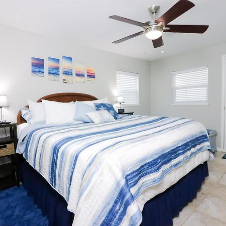 Sunny Daze Walk To Beach 2 Decks Pet Friendly Has A Mini Bar Galveston Exterior foto