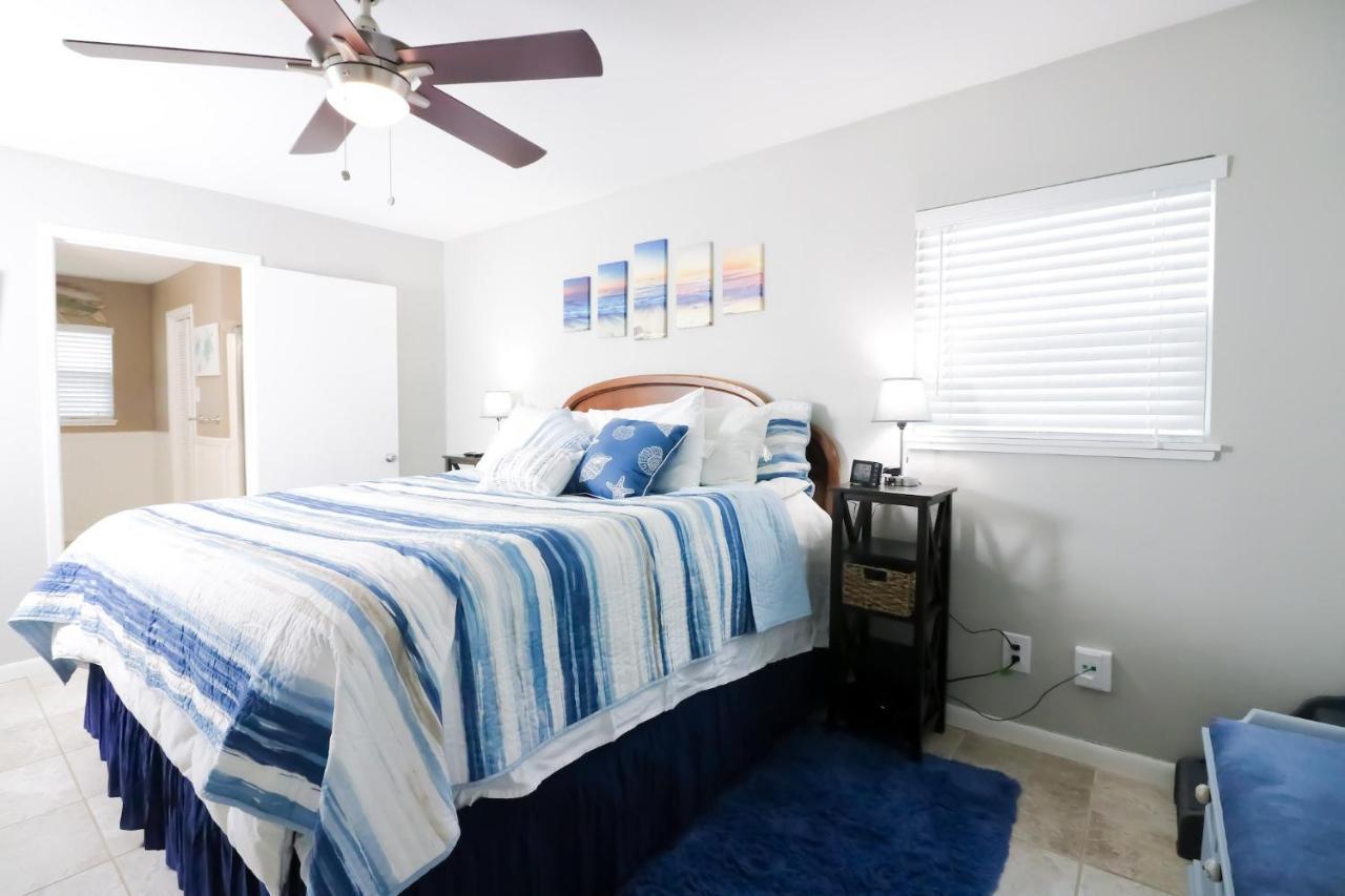 Sunny Daze Walk To Beach 2 Decks Pet Friendly Has A Mini Bar Galveston Exterior foto