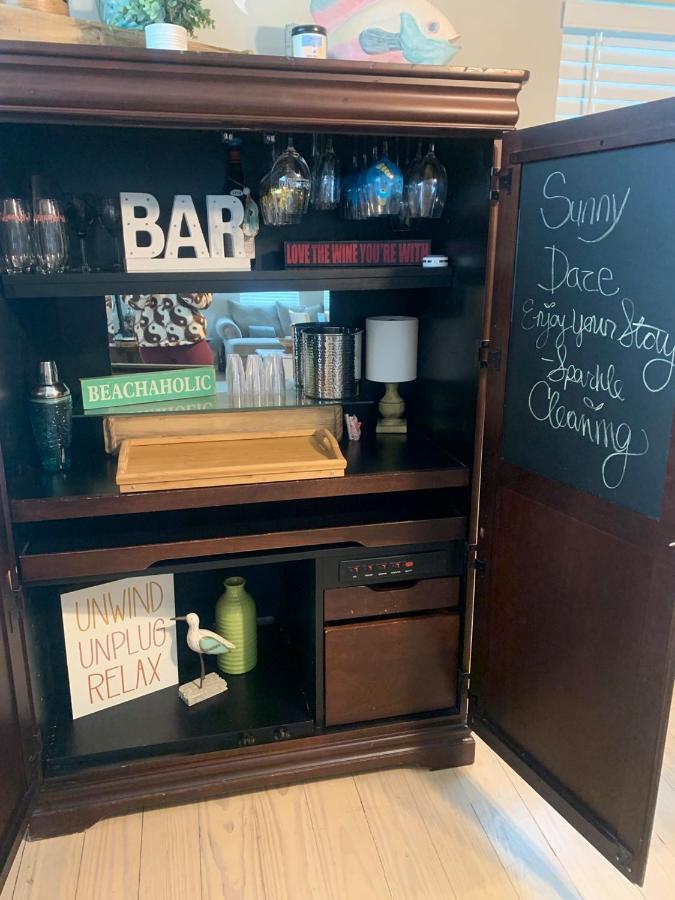 Sunny Daze Walk To Beach 2 Decks Pet Friendly Has A Mini Bar Galveston Exterior foto