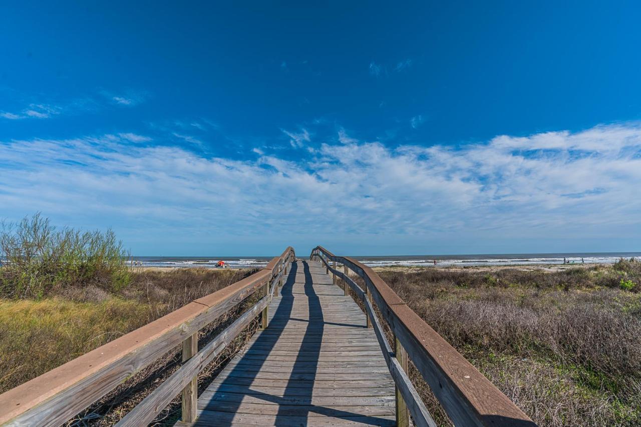 Sunny Daze Walk To Beach 2 Decks Pet Friendly Has A Mini Bar Galveston Exterior foto