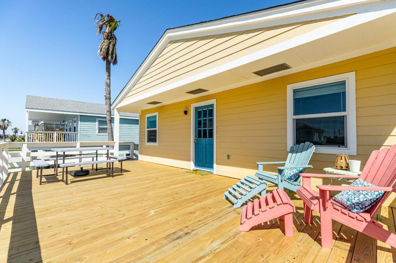 Sunny Daze Walk To Beach 2 Decks Pet Friendly Has A Mini Bar Galveston Exterior foto